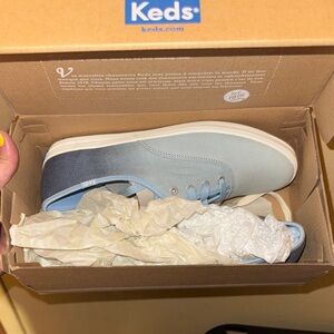 Keds Womens Gradient Blue Sneakers